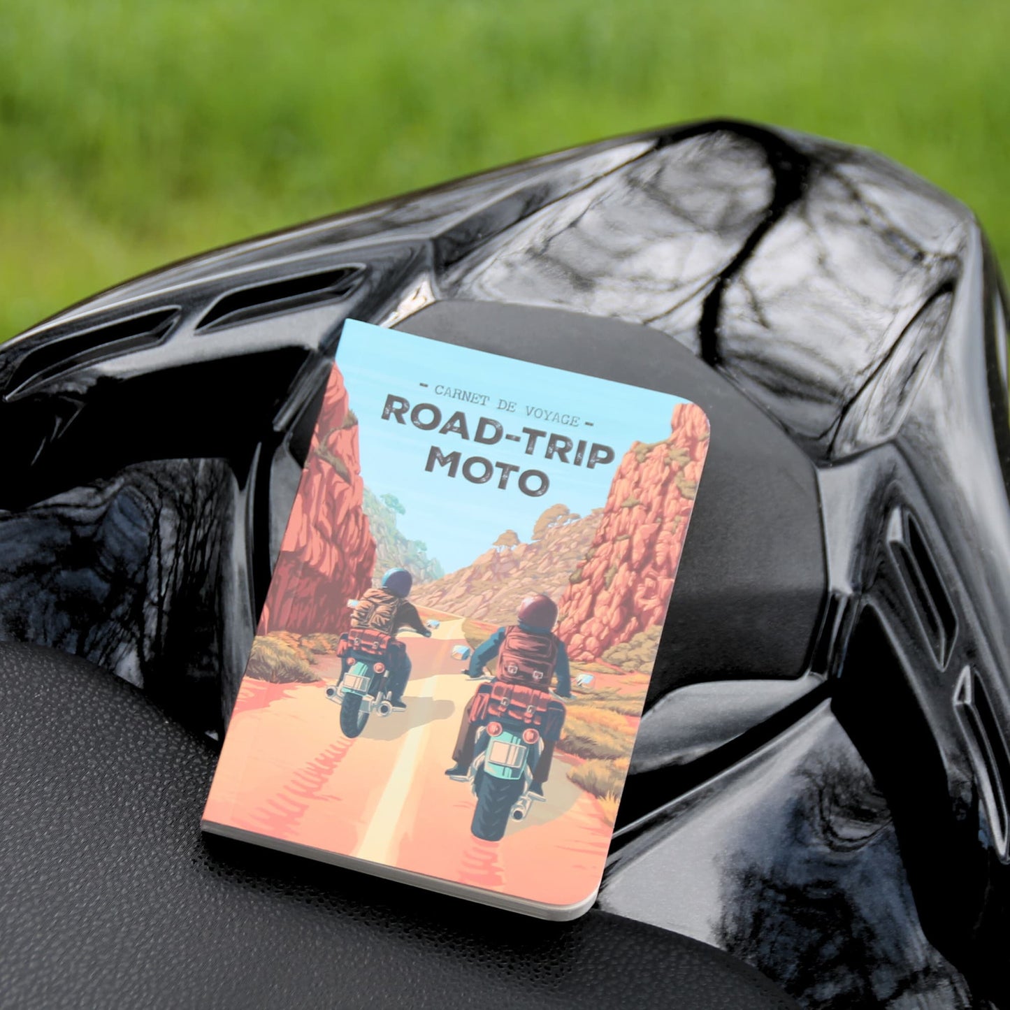 Carnet de road trip moto format A6, pour consigner tous ses souvenirs de voyage à moto