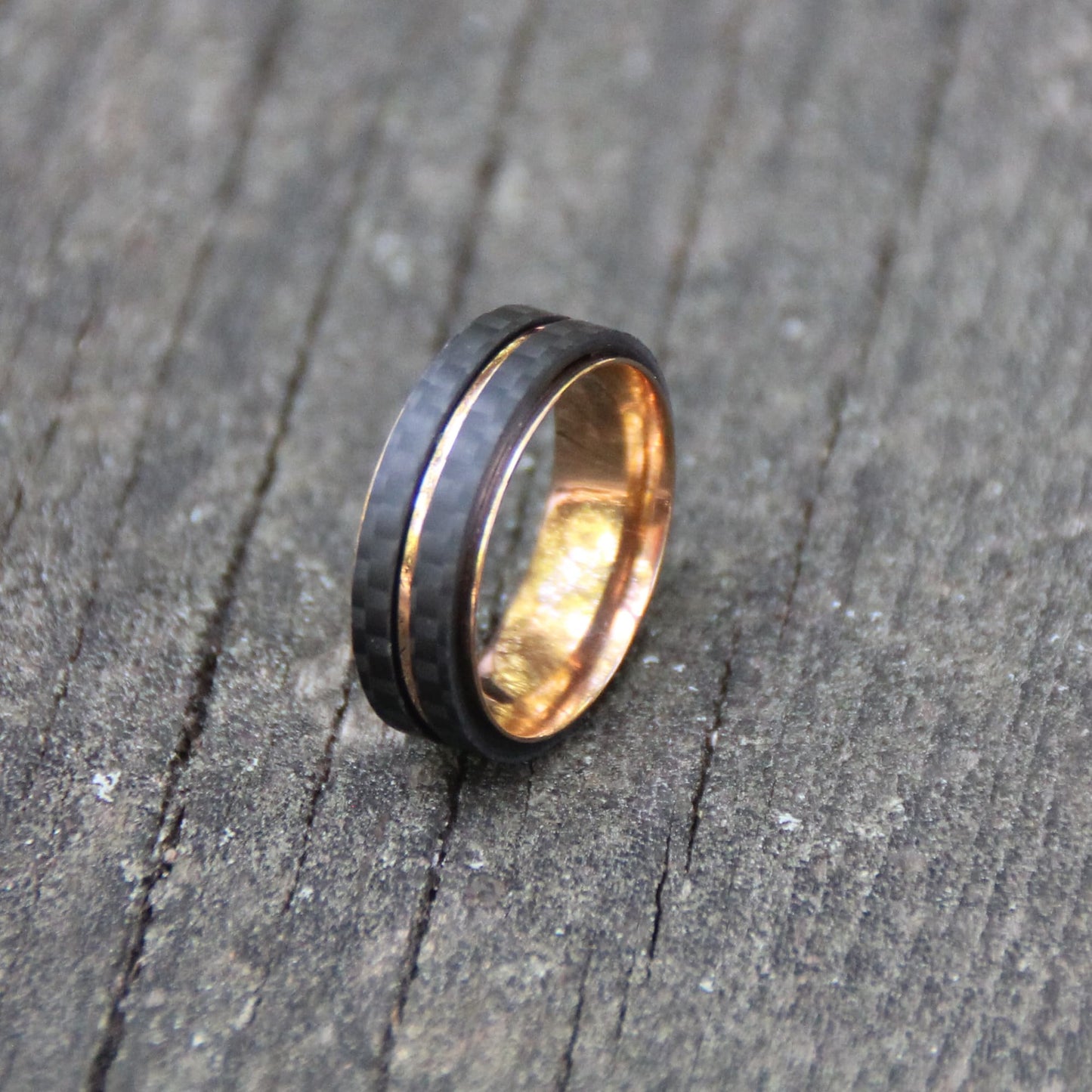Bague acier inox carbone bicolore or rose bijou motard