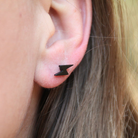 Boucles d'oreilles puces en acier inox en forme d'éclair, idéales pour motard.