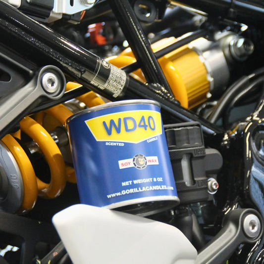 Bougie parfumée WD40. Cire de soja, idéal pour cadeau motard