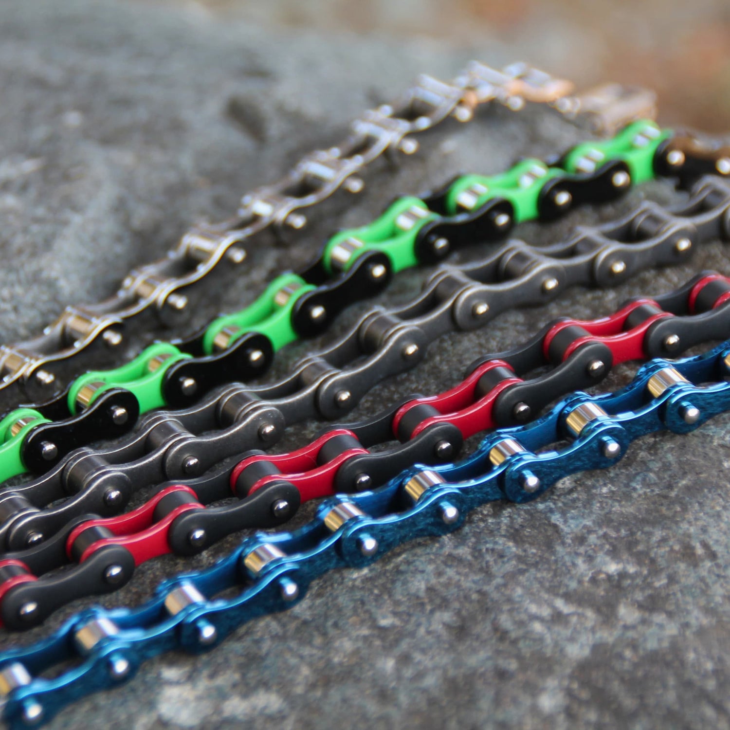 Bracelets homme chaine de moto de couleurs