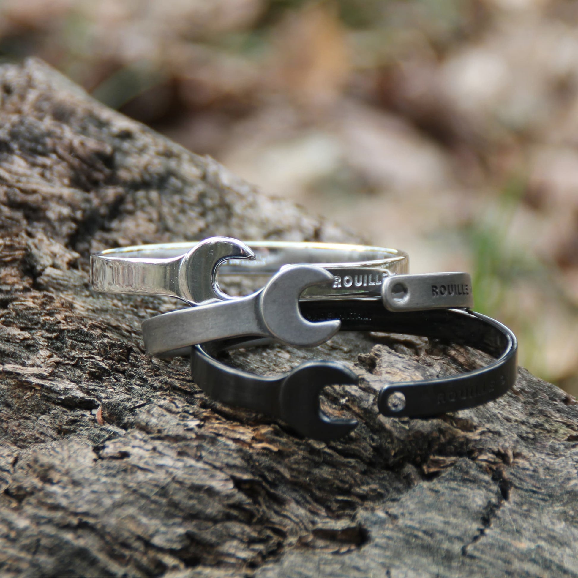 Collection de joncs clé à molette en acier inoxydable de la marque Rouille – Trois finitions au choix pour un style unique.