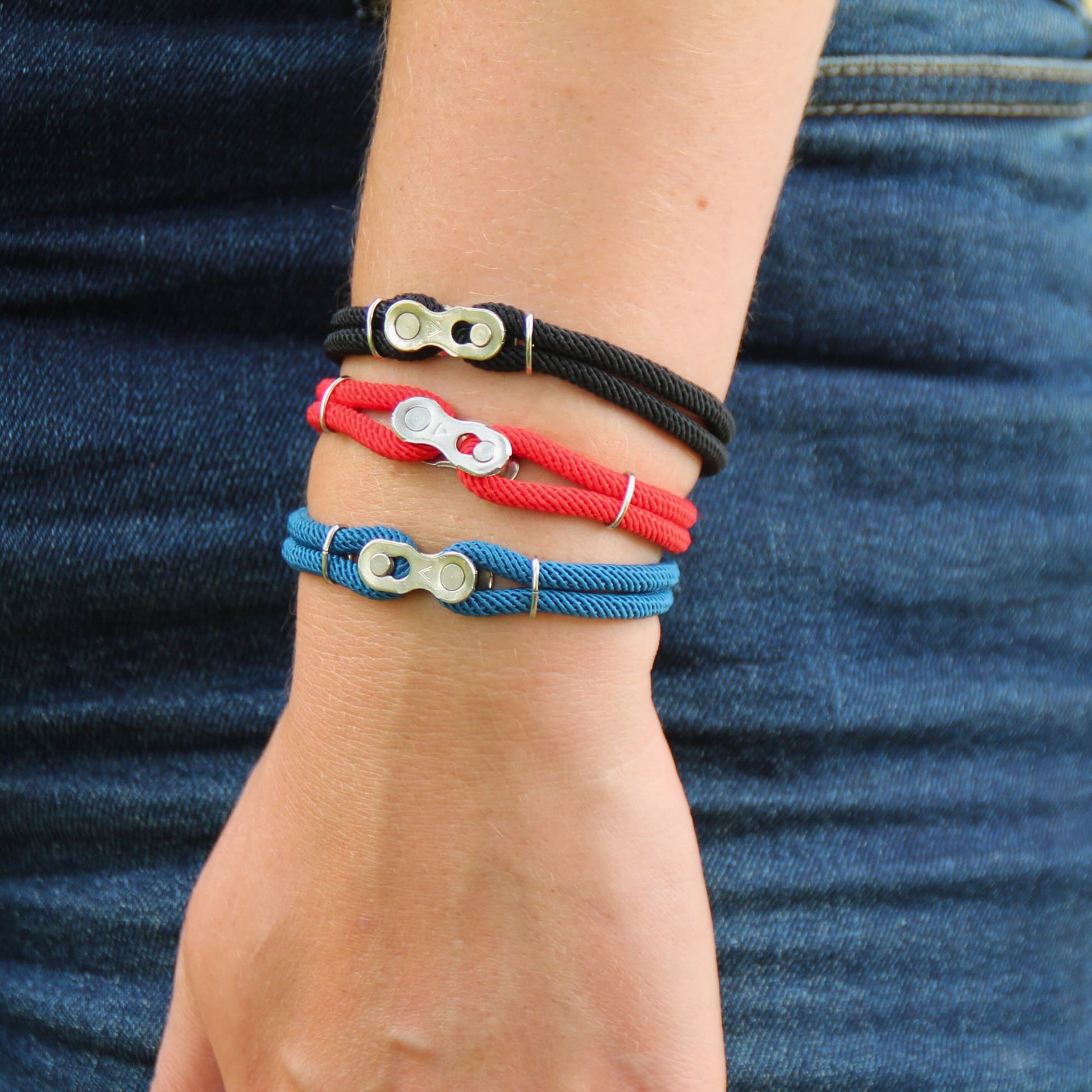 Trio de bracelets cordon maillon de chaine des 3 couleurs disponibles.