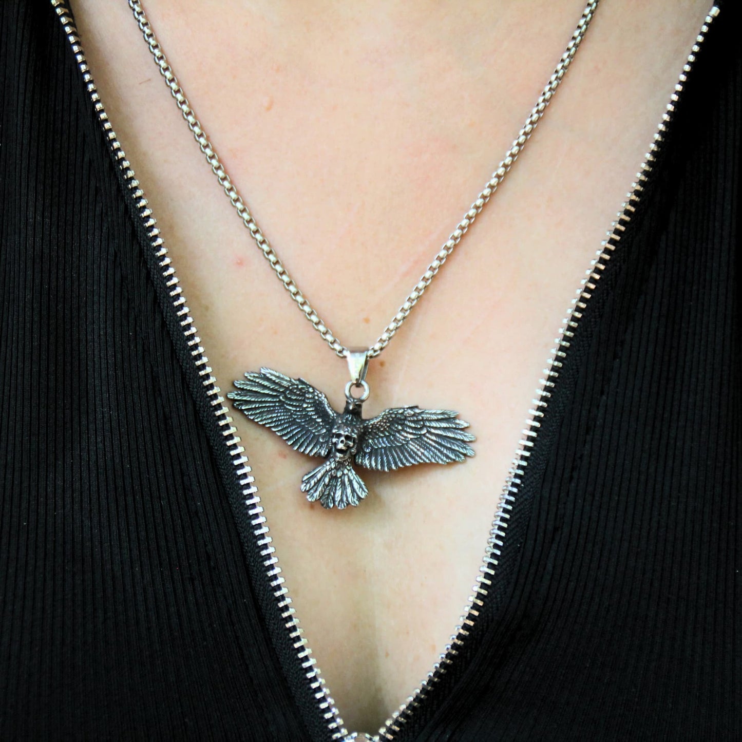 Collier acier inoxydable pendentif oiseau/crâne ailes ouvertes