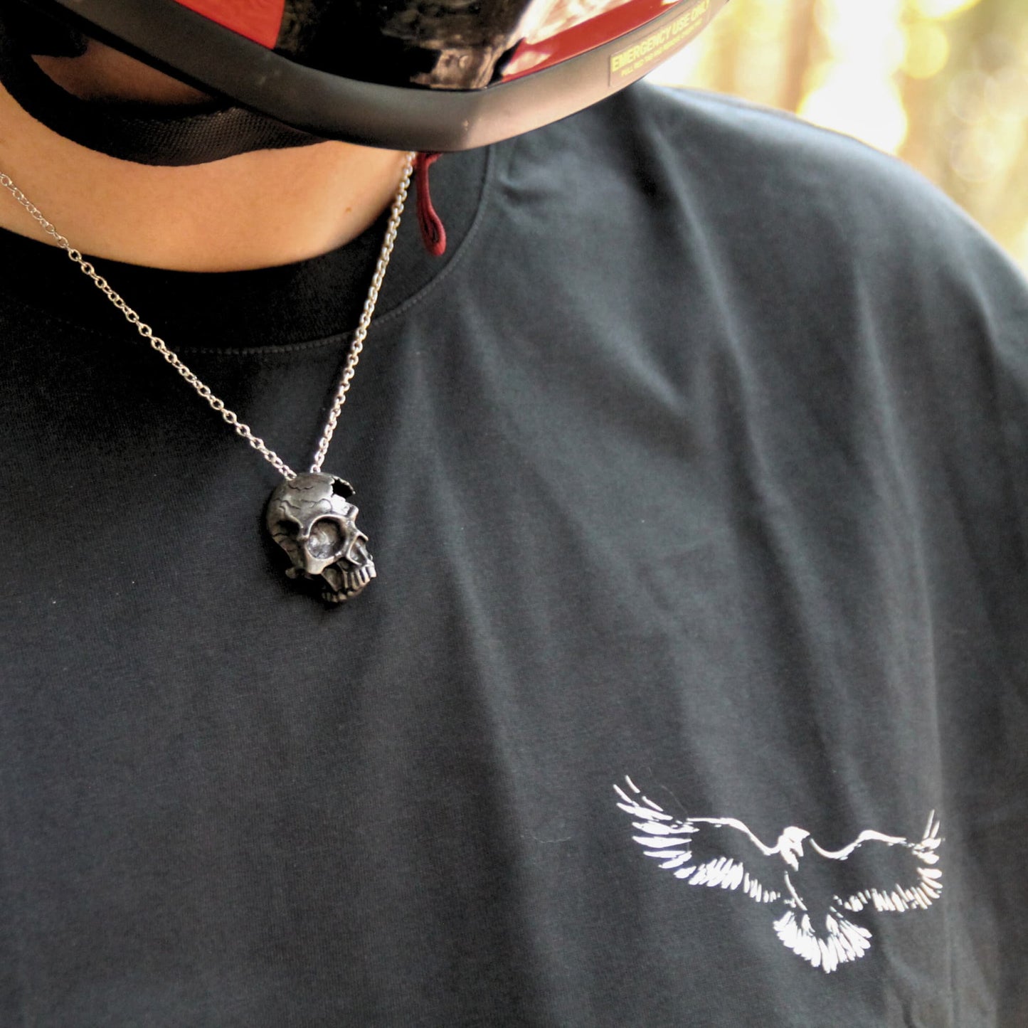 Collier cadeau motard avec pendentif crâne fracturé