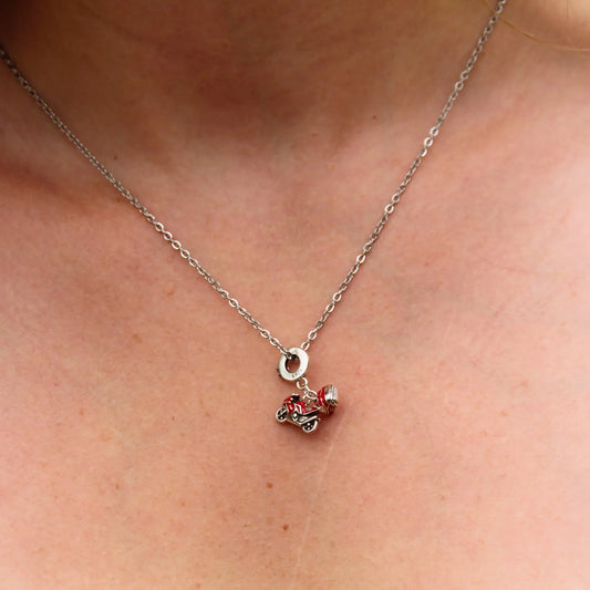 Collier chaine acier et charm argent 925 moto et casque rouge