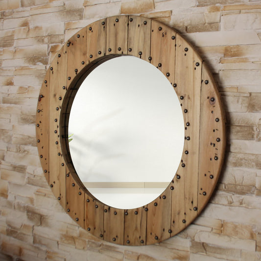 Miroir en bois recyclé et métal, fait à la main.