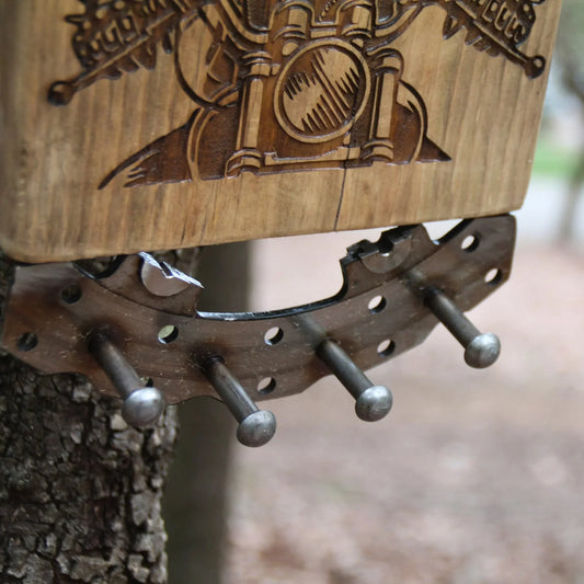 Détail sur le disque de frein coupé pour faire le porte clé mural gravure laser en bois