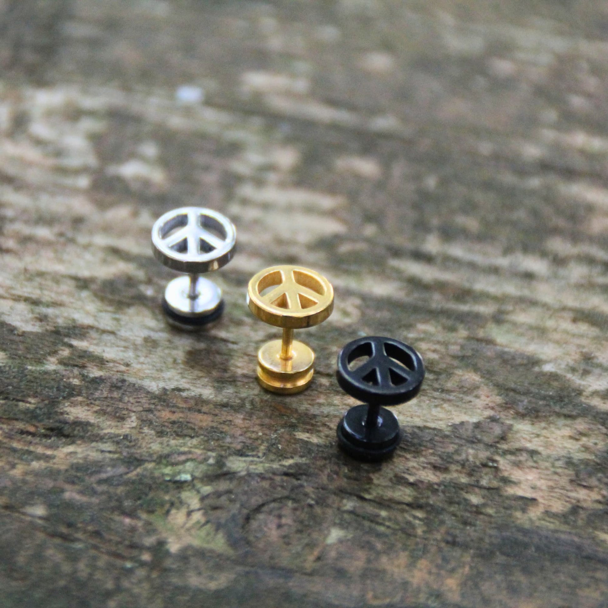 Boucles d'oreilles spécial motard avec embout plat et vissé, symbole peace.