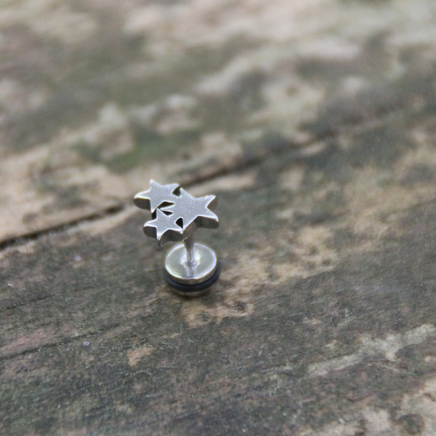 Boucles d'oreilles trio d'étoile en acier inox spécial casque de moto.