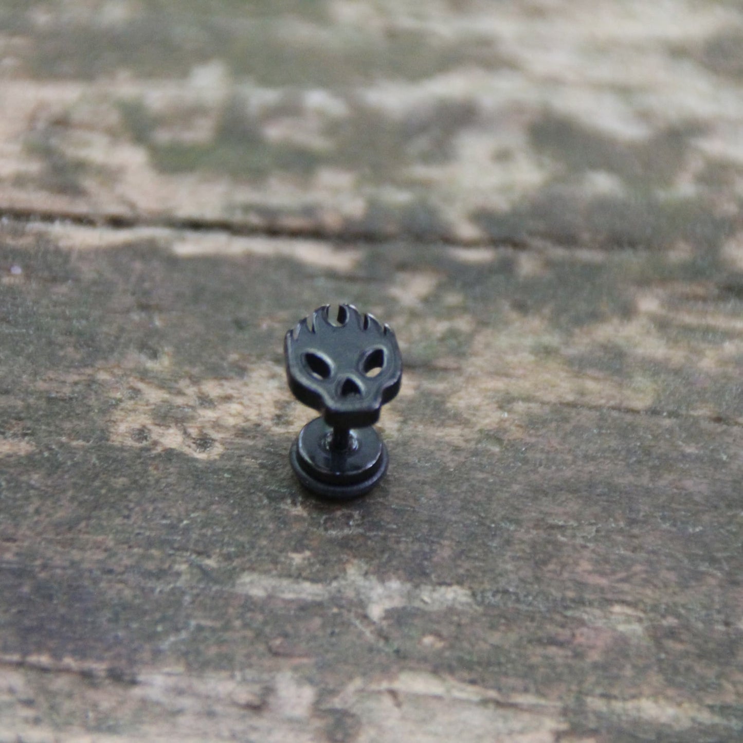 Boucles d'oreilles crane noir