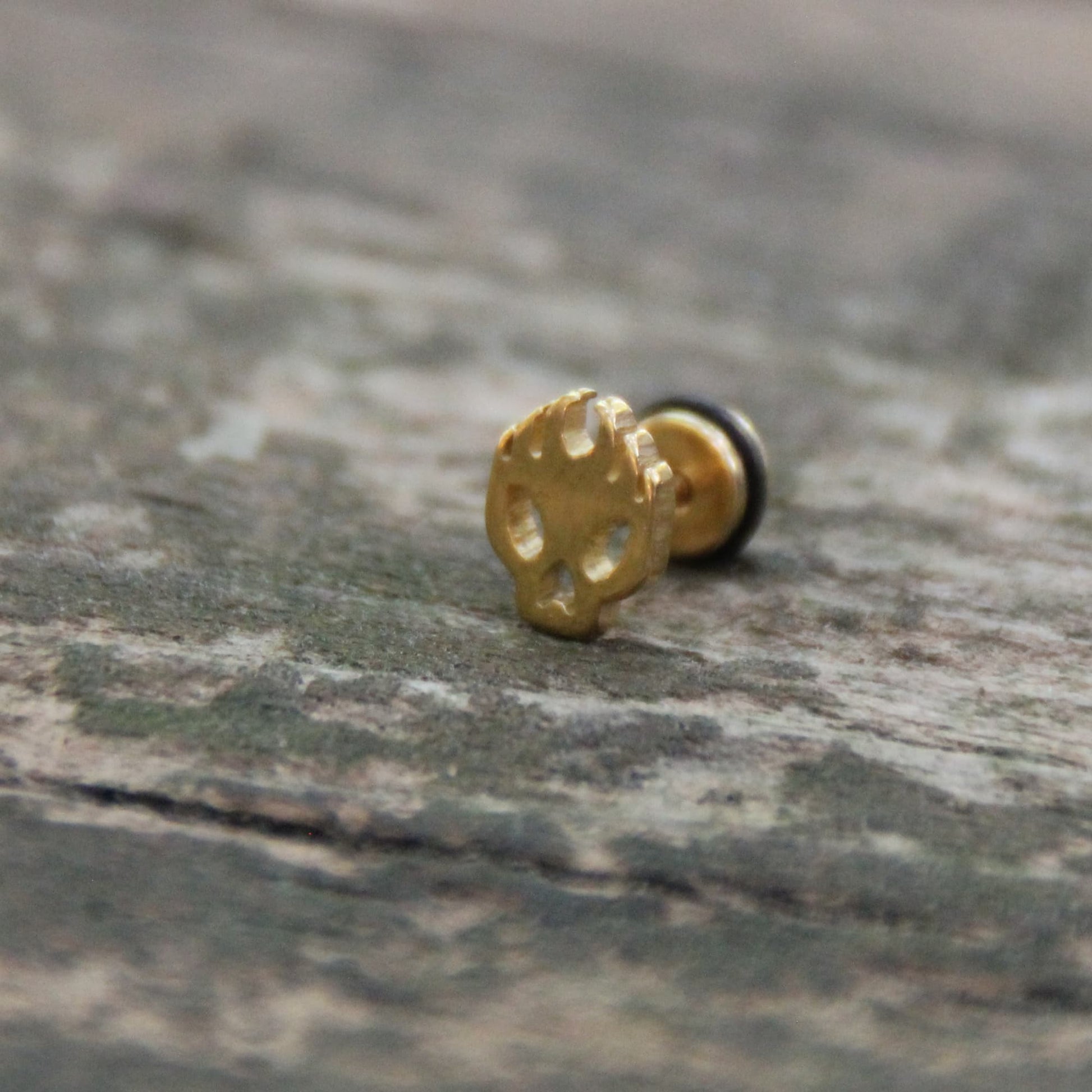 Boucles d'oreilles crane doré