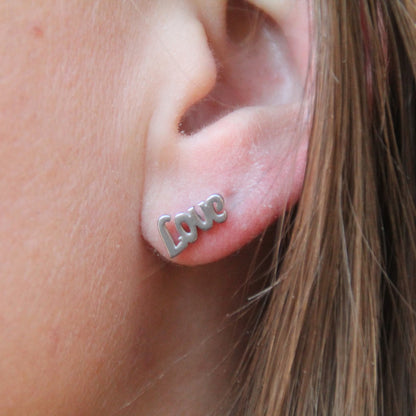 Boucles d'oreilles puces en acier inox LOVE 