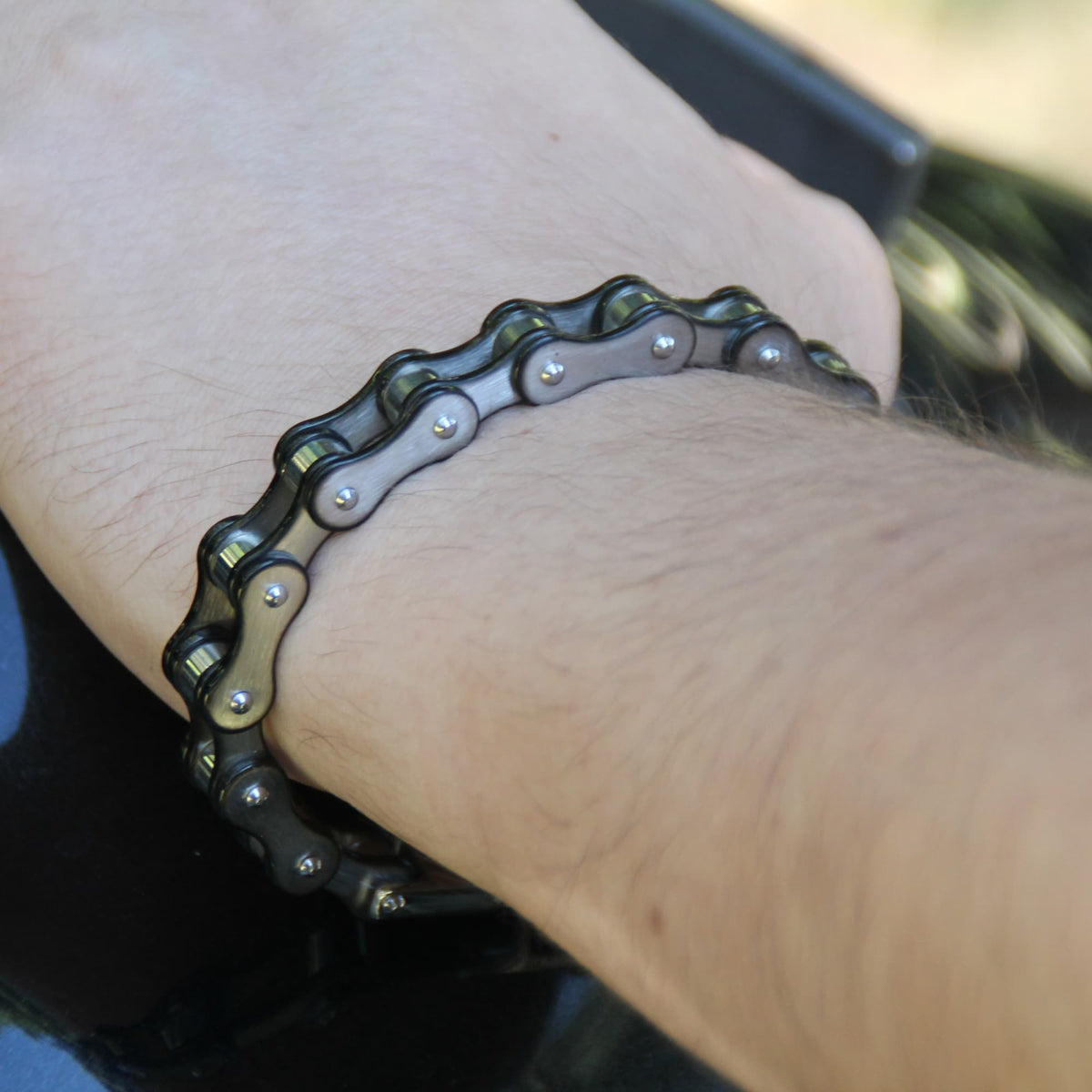 Bracelet chaine de moto en acier inox noir et acier