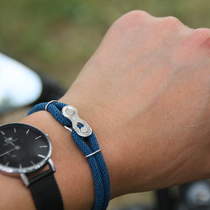 Bracelet cordon maillon de chaine bleu.