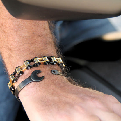 Bracelets pour homme en acier inox pour passionné de moto.