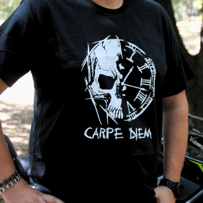 T-shirt homme Carpe Diem avec graphique de demi tête de mort et horloge