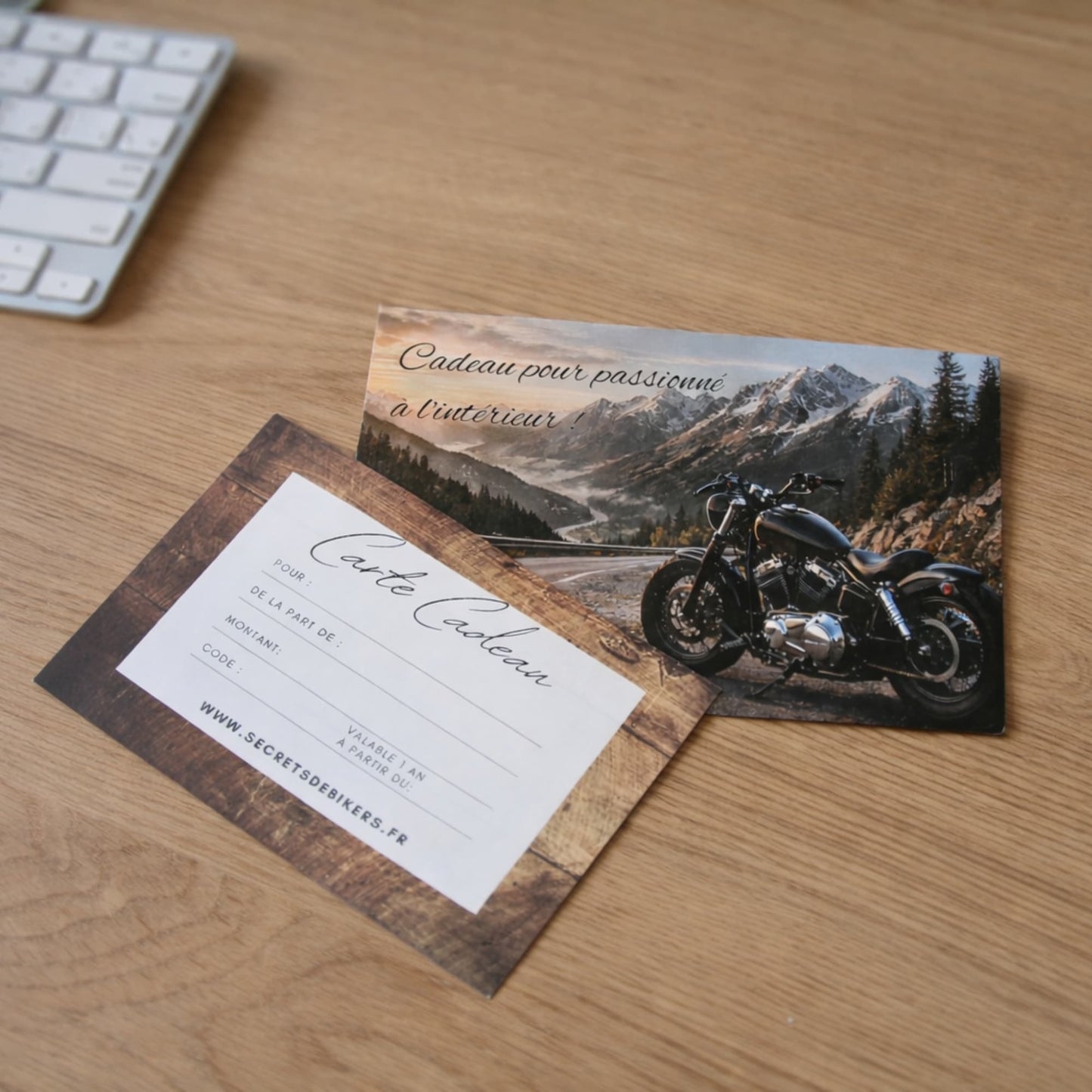 Recto de l'enveloppe de la carte cadeau Secrets de Bikers