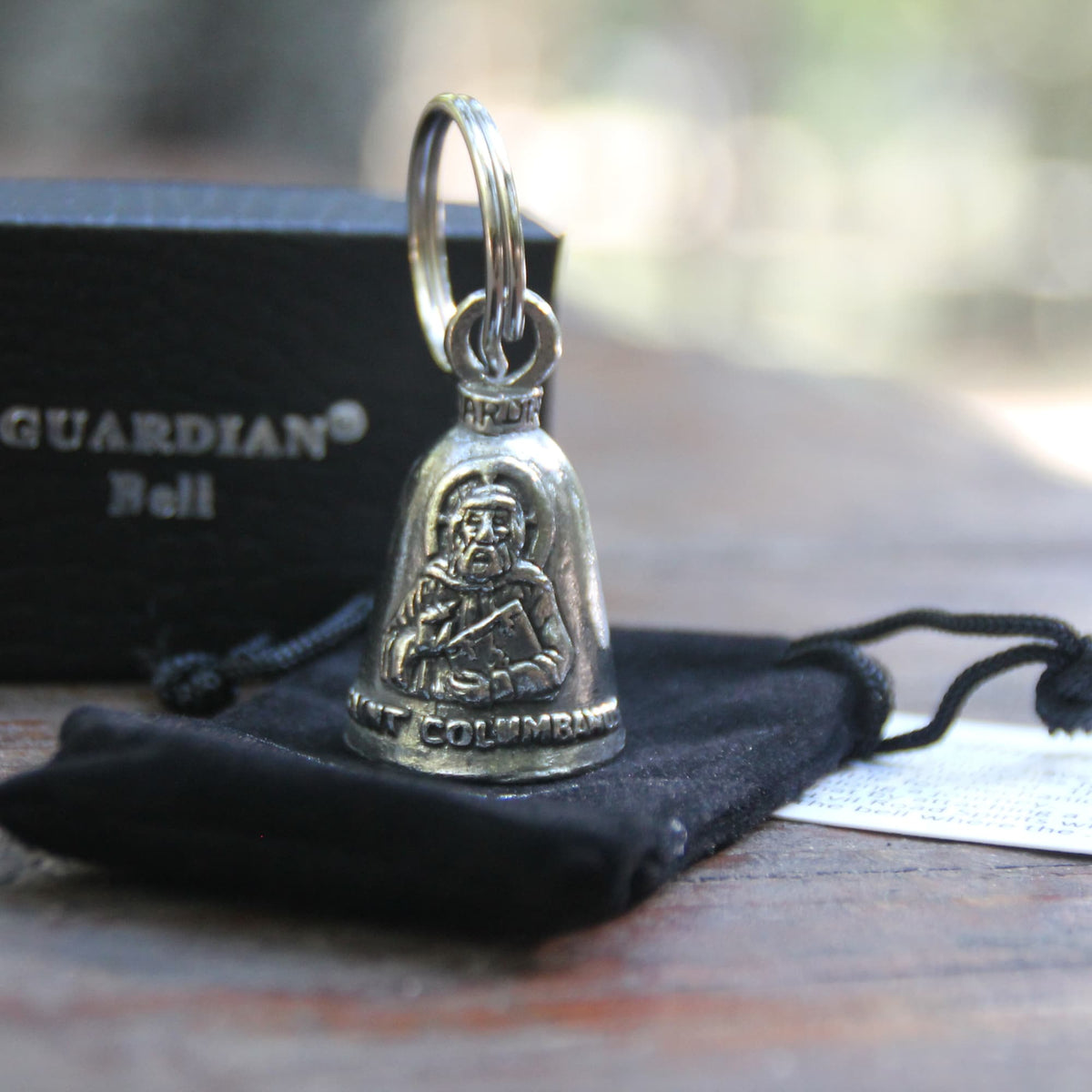 Clochette moto Guardian Bell officielle Saint Colomban avec sa pochette en velours
