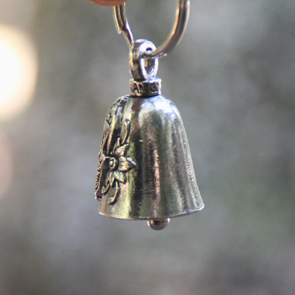 Clochette moto Guardian Bell tête de mort mexicaine vue de dos