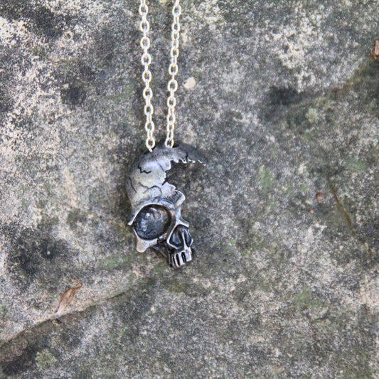 Collier acier inoxydable pendentif crâne fracturé unisexe