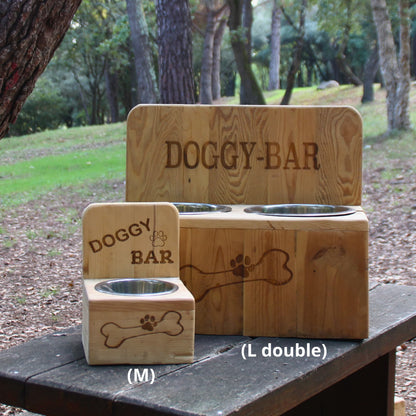 Comparaison de taille entre la gamelle double chien L et la gamelle simple chien M