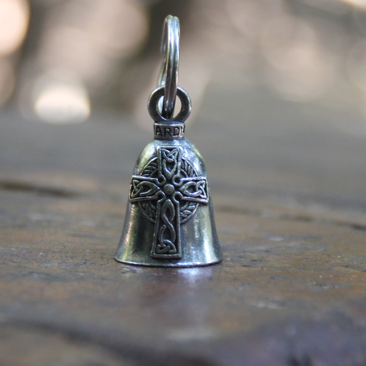 Clochette moto officielle Guardian Bell croix celtique. Un cadeau biker parfait