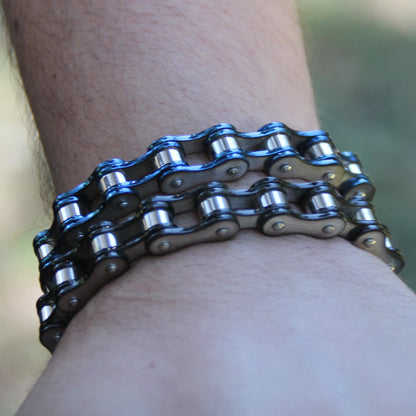 Duo de bracelets chaine moto en acier inodyable coloré. 