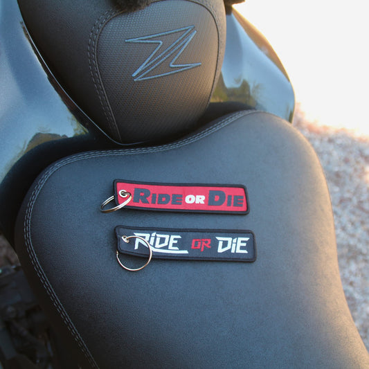 Porte clé moto tissu brodé Ride or Die recto verso