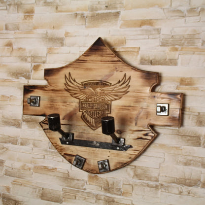 Magnifique support de casque duo fait à la main en bois et métal recyclé. Pour 2 casques de moto. 