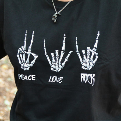 T-shirt homme PEACE LOVE ROCK en coton, avec des mains squelettes pour chaque mot