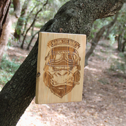 Tableau bois artisanal gorille motard Born to Ride fait main